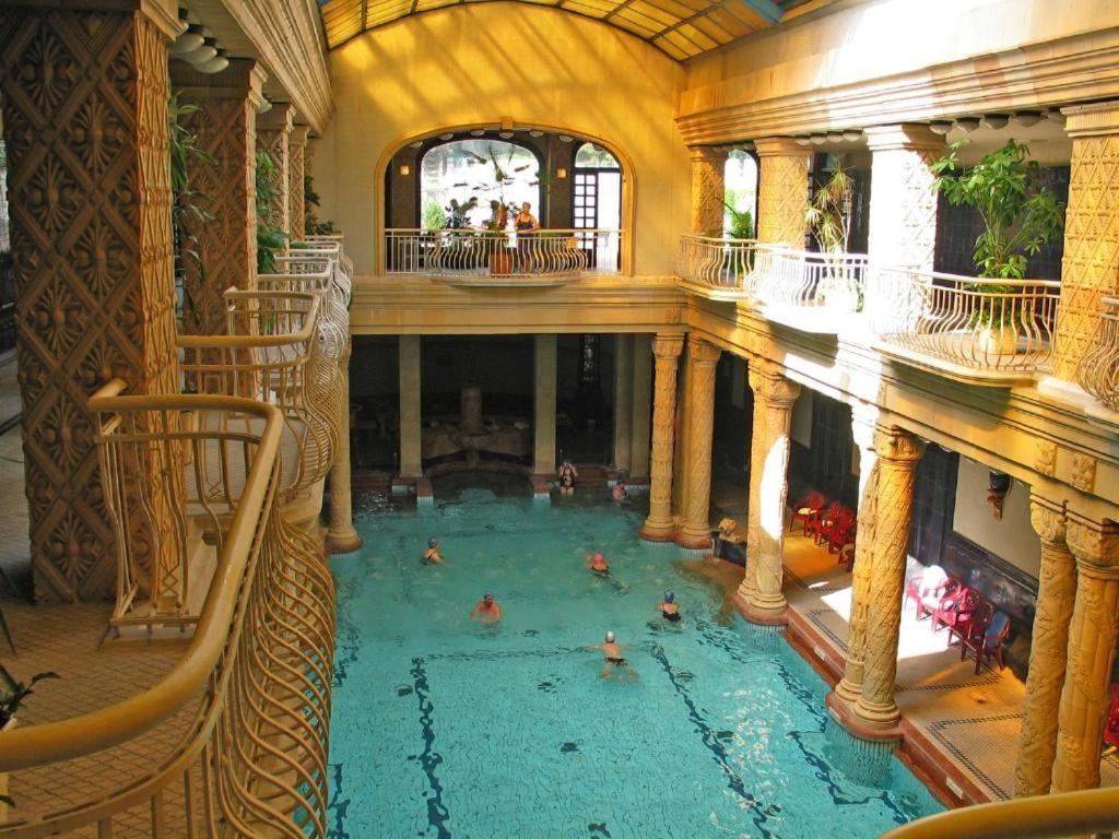 Budapest Central Andrassy Apartment エクステリア 写真